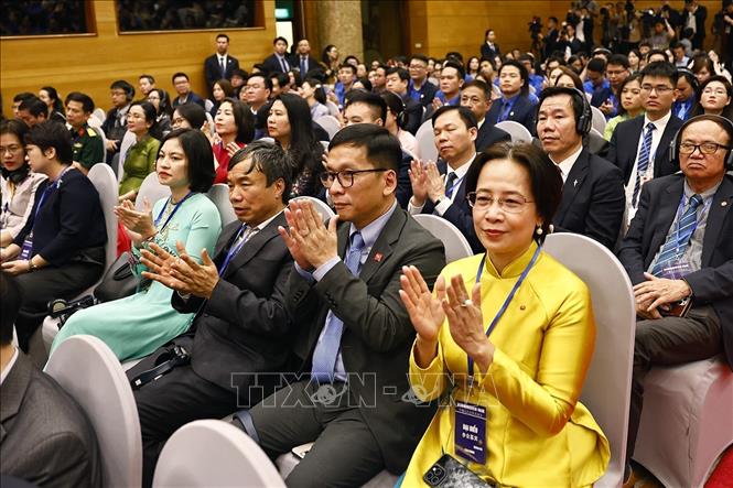 Các đại biểu tham dự Liên hoan giao lưu hữu nghị nhân dân Việt Nam – Trung Quốc. Ảnh: Doãn Tấn - TTXVN