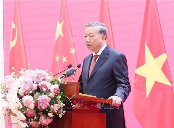 Tổng Bí thư Tô Lâm phát biểu tại Liên hoan giao lưu hữu nghị nhân dân Việt Nam – Trung Quốc. Ảnh: Thống Nhất – TTXVN