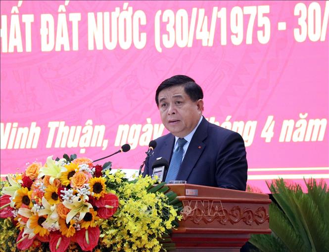 Phó Thủ tướng Chính phủ Nguyễn Chí Dũng phát biểu tại lễ kỷ niệm. Ảnh: Công Thử - TTXVN