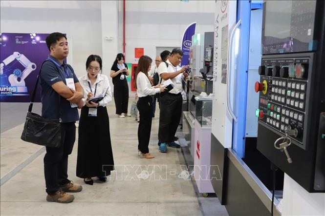Triển lãm và hội thảo quốc tế về cơ khí chính xác và sản xuất chế tạo tại Bình Dương – Manufacturing Bình Dương 2025. Ảnh: Huyền Trang TTXVN  
