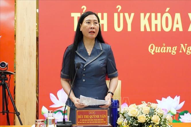 Ủy viên Trung ương Đảng, Bí thư Tỉnh ủy Quảng Ngãi Bùi Thị Quỳnh Vân phát biểu tại Hội nghị. Ảnh: TTXVN phát