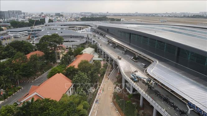 Nhà ga hành khách T3 Cảng hàng không quốc tế Tân Sơn Nhất dự kiến khánh thành vào ngày 19/4/2025. Ảnh: TTXVN phát
