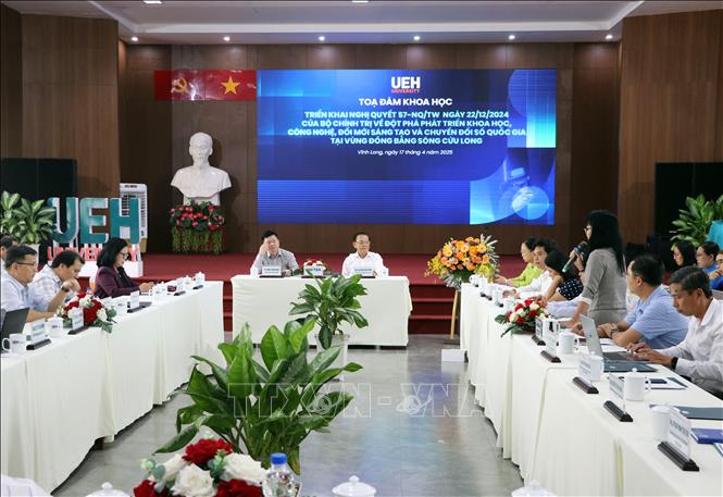 Quang cảnh tọa đàm. Ảnh: Phạm Minh Tuấn-TTXVN