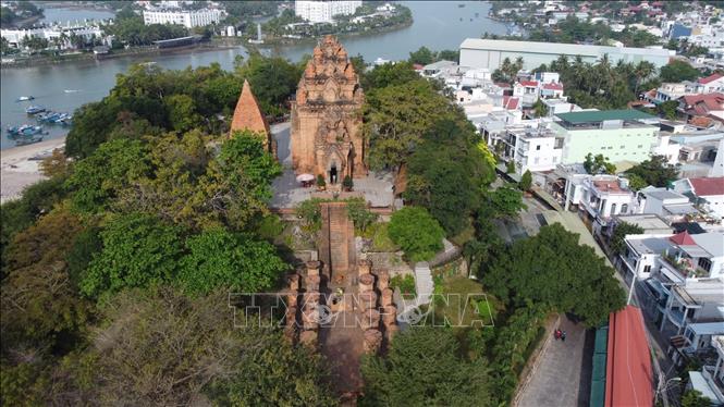 Tháp Bà Ponagar ở thành phố Nha Trang, Khánh Hoà. Ảnh: TTXVN phát