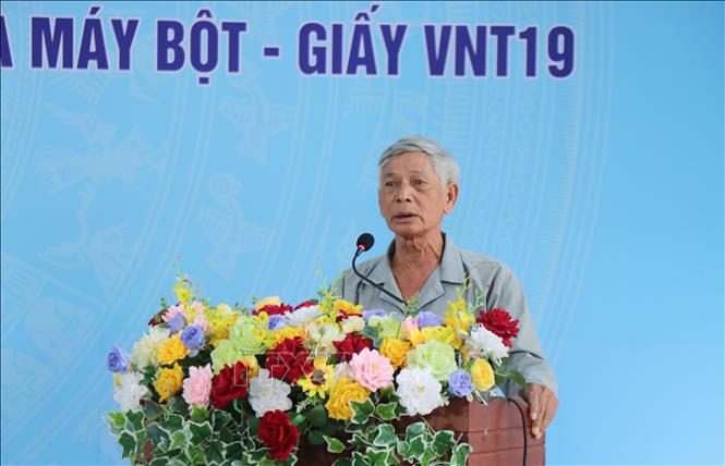 Người dân thôn Lệ Thủy, xã Bình Trị, phát biểu ý kiến tại buổi gặp mặt. Ảnh: Phạm Cường-TTXVN