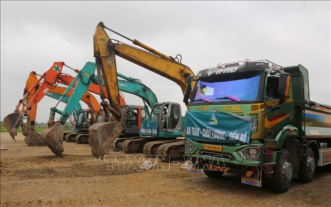 Nghi thức khởi công dự án. Ảnh: Minh Thu - TTXVN