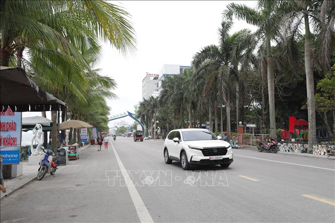 Cảnh quan, môi trường sinh thái trong lành, sạch đẹp tại Khu du lịch biển Hải Tiến (Thanh Hóa). Ảnh: Hoa Mai - TTXVN
