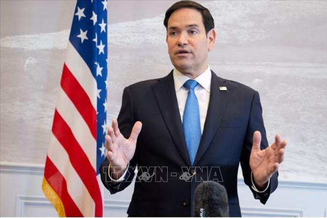 Ngoại trưởng Mỹ Marco Rubio phát biểu tại sân bay Shannon, Ireland, ngày 12/3/2025. Ảnh: REUTERS/TTXVN