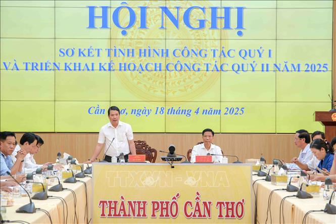 Giám đốc Sở Công Thương thành phố Cần Thơ Hà Vũ Sơn phát biểu tại hội nghị. Ảnh: Thanh Liêm - TTXVN