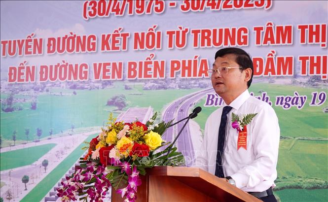 Phó chủ tịch UBND tỉnh Bình Định Nguyễn Tự Công Hoàng phát biểu. Ảnh: Lê Phước Ngọc - TTXVN
