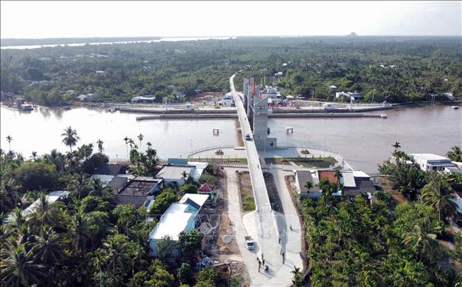 Đưa vào vận hành cống âu Rạch Mọp để ngăn mặn giữ ngọt lớn nhất Sóc Trăng. Ảnh: Trung Hiếu - TTXVN