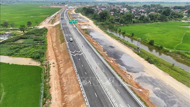 Dự án thành phần cao tốc Bãi Vọt - Hàm Nghi có chiều dài hơn 35km, tổng mức đầu tư 7.600 tỷ đồng. Ảnh: Hữu Quyết – TTXVN