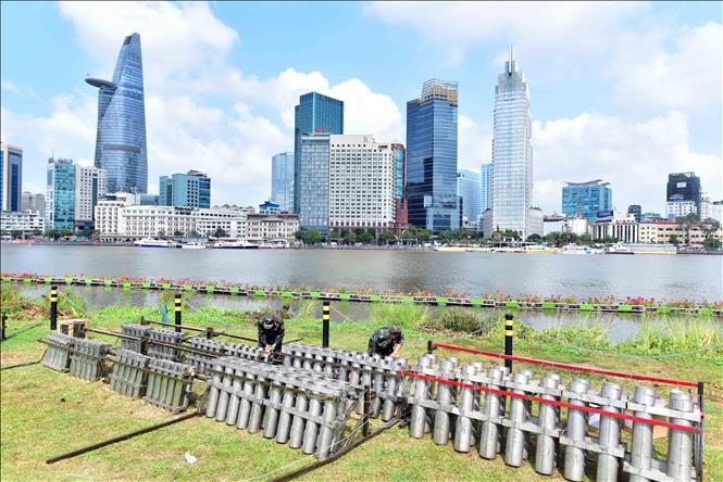 HCM City prepares for firework performances to celebrate the event. VNA Photo