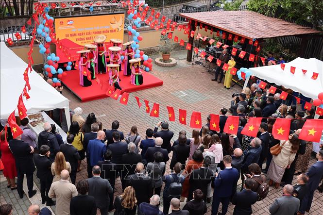Vovinam martial art performed by Vietnamese and Italian artists at the event. VNA Photo: Dương Hoa 