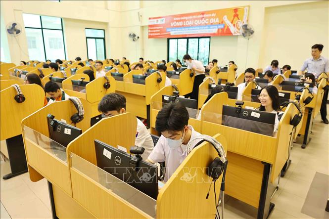 Các thí sinh tham gia Cuộc thi vô địch Tin học văn phòng Thế giới - Viettel năm 2025. Ảnh: Minh Đức – TTXVN