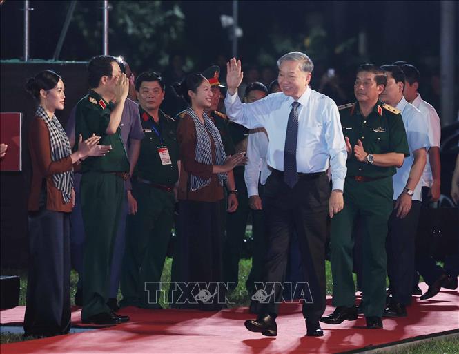 Tổng Bí thư Tô Lâm đến dự chương trình nghệ thuật. Ảnh: Thống Nhất – TTXVN