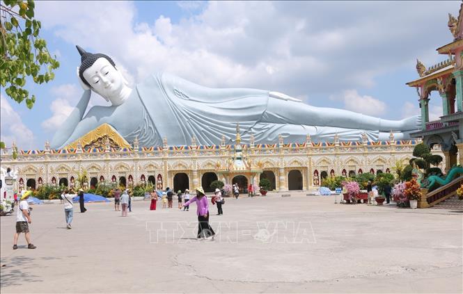 Chùa Bô Tum Vong Sa Som Rong (Phường 5, thành phố Sóc Trăng) thu hút hàng ngàn lượt khách tham quan mỗi tháng. Ảnh: Tuấn Phi-TTXVN