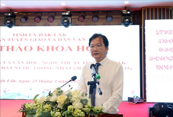 Trưởng Ban Tuyên giáo và Dân vận Tỉnh ủy Đắk Lắk Nguyễn Hoài Dương phát biểu khai mạc hội thảo. Ảnh: Hoài Thu – TTXVN