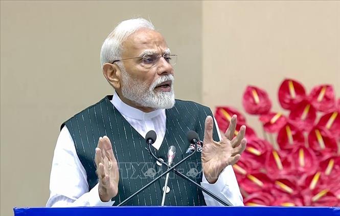Thủ tướng Ấn Độ Narendra Modi bày tỏ vô cùng đau buồn trước sự ra đi của Giáo hoàng Francis, người đã truyền cảm hứng cho hàng triệu người bằng lòng khiêm nhường và tình yêu thương trong sáng của ngài dành cho những người kém may mắn. Ảnh: ANI/TTXVN