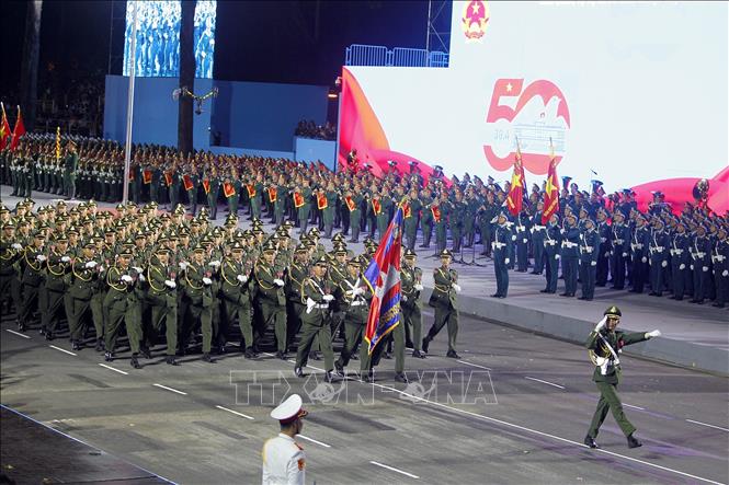 Lực lượng Quân đội Hoàng Gia Campuchia tham gia Tổng hợp luyện diễu binh, diễu hành lần thứ hai. Ảnh: TTXVN