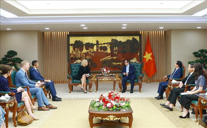 Thủ tướng Phạm Minh Chính tiếp bà Susanna Campbell, Chủ tịch Tập đoàn Syre (Thụy Điển). Ảnh: Dương Giang-TTXVN
