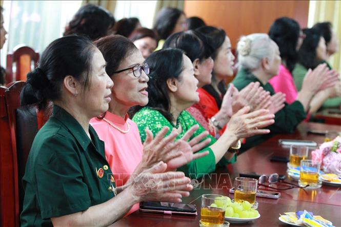 Chương trình Giao lưu “Huyền thoại Trường Sơn” đã để lại nhiều cảm xúc lắng đọng. Ảnh: TTXVN phát 
