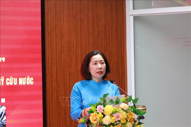 Chủ tịch Hội LHPN thành phố Hà Nội Lê Kim Anh phát biểu tại buổi giao lưu. Ảnh: TTXVN phát
