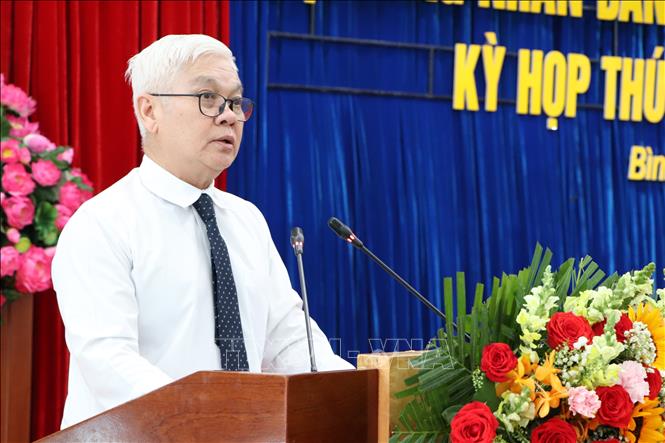 Ông Nguyễn Văn Lợi, Bí thư Tỉnh ủy Bình Dương phát biểu tại kỳ họp. Ảnh: Văn Hướng - TTXVN