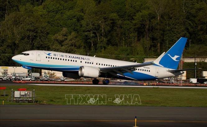 Máy bay Boeing 737 MAX 8, vốn dự kiến được bàn giao cho một hãng hàng không của Trung Quốc, quay trở lại xưởng sản xuất ở Seattle, bang Washington, Mỹ do phía Trung Quốc từ chối tiếp nhận, ngày 22/4/2025. Ảnh: REUTERS/TTXVN