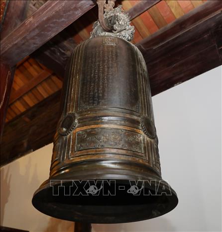 Chuông đồng đúc năm Tự Đức thứ 2 (1849). Ảnh: Thành Phương-TTXVN