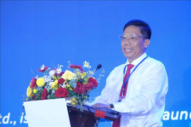 Vice Chairman of the Can Tho municipal People’s Committee Nguyen Thuc Hien speaks at the launching ceremony. VNA Photo: Thanh Liêm
