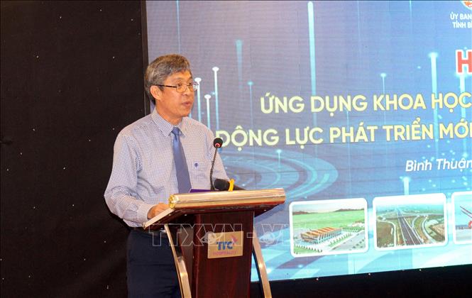 Phó Chủ tịch Ủy ban nhân dân tỉnh Bình Thuận Nguyễn Minh phát biểu tại hội thảo. Ảnh: Hồng Hiếu- TTXVN