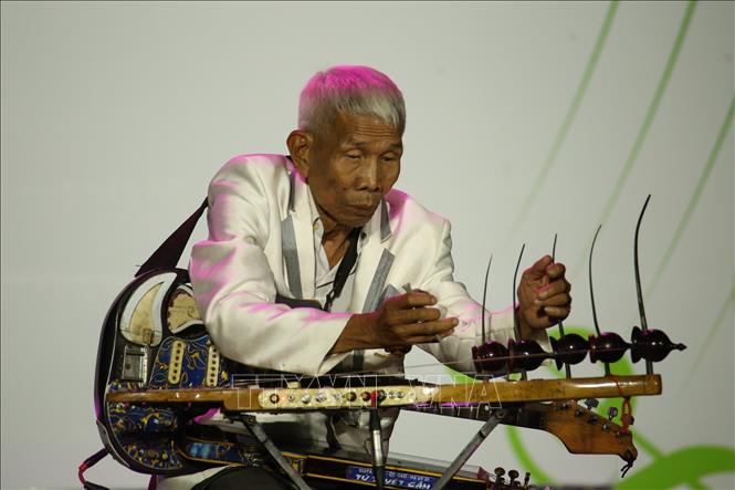 Tiết much mục nghệ thuật tại Chương trình. Ảnh: Duy Khương - TTXVN
