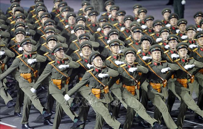 Các khối của Lực lượng Quân đội nhân dân tham gia sơ duyệt lễ diễu binh, diễu hành. Ảnh: Thanh Vũ-TTXVN