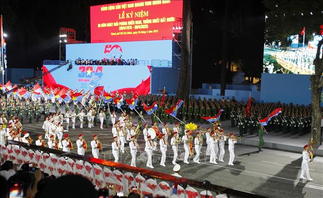 Các khối của Lực lượng Quân đội nhân dân tham gia sơ duyệt lễ diễu binh, diễu hành kỷ niệm 50 năm Ngày Giải phóng miền Nam thống nhất đất nước. Ảnh: Thanh Vũ-TTXVN