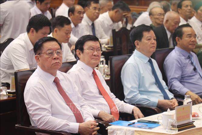 Ủy viên Bộ Chính trị, Bí thư Trung ương Đảng Trưởng ban Tuyên giáo và Dân vận Trung ương Nguyễn Trọng Nghĩa; nguyên Chủ tịch nước Trương Tấn Sang; Phó Thủ tướng Chính phủ Mai Văn Chính tham dự Lễ kỷ niệm. Ảnh: Bùi Giang - TTXVN
