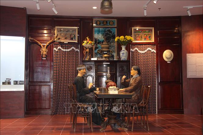 Bảo tàng trưng bày nhiều hiện vật, phản ánh quá trình đấu tranh bảo vệ đất nước và những thành tựu nổi bật trong quá trình đổi mới của Đảng bộ, chính quyền và nhân dân tỉnh Bạc Liêu. Ảnh: Chanh Đa-TTXVN
