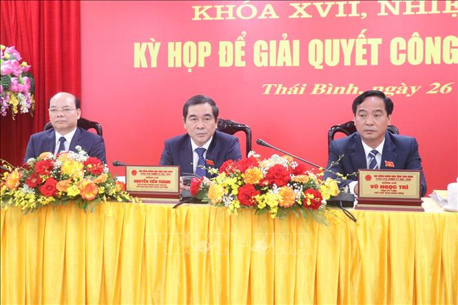 Đoàn chủ tọa điều hành Kỳ họp. Ảnh: Vũ Quang – TTXVN