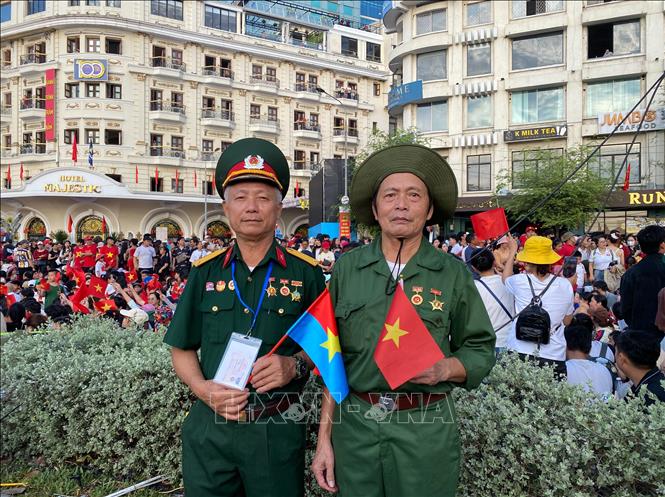 Cựu chiến binh, cựu quân nhân tham dự Tổng duyệt. Ảnh: Hồng Giang - TTXVN.