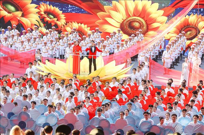 A performance at the final rehearsal. VNA Photo