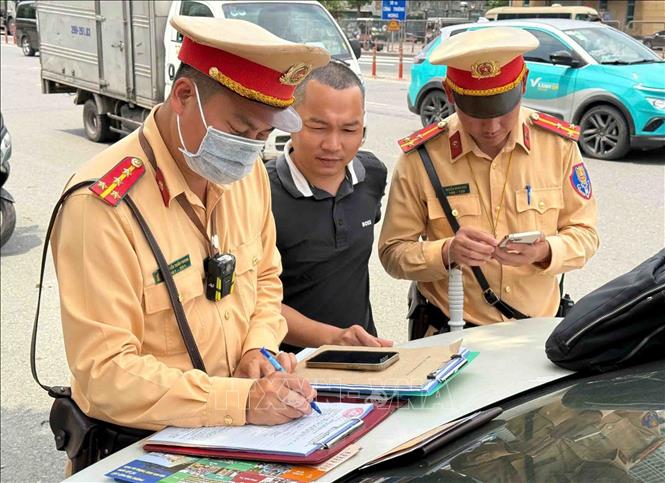 CSGT Hà Nội triển khai kế hoạch cao điểm bảo đảm ATGT cho dịp lễ 30/4 ...