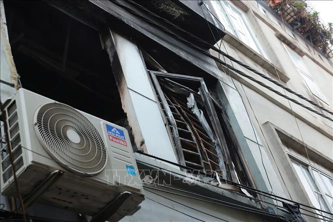 Vụ cháy tại ngôi nhà 3 tầng ở số 87a ngách 99/110/85 Định Công Hạ (Hoàng Mai, Hà Nội) khiến 4 người thương vong. Ảnh: Hoàng Hiếu - TTXVN