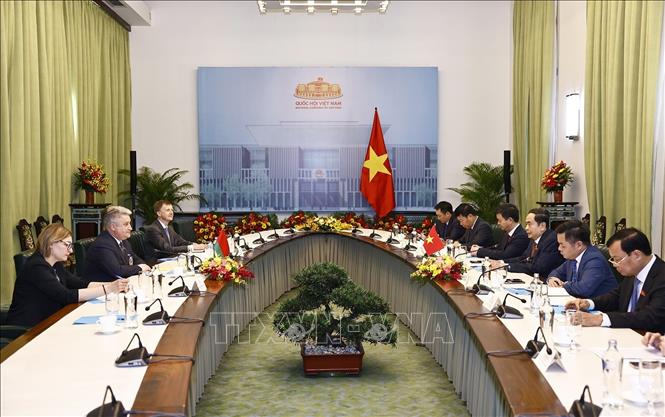 Chủ tịch Quốc hội Trần Thanh Mẫn tiếp Phó Chủ tịch Hạ viện Cộng hòa Belarus Ipatau Vadzim. Ảnh: Doãn Tấn – TTXVN

