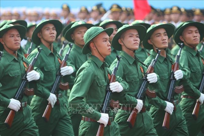 Khối Chiến sĩ Giải phóng quân diễu qua Lễ đài. Ảnh: TTXVN