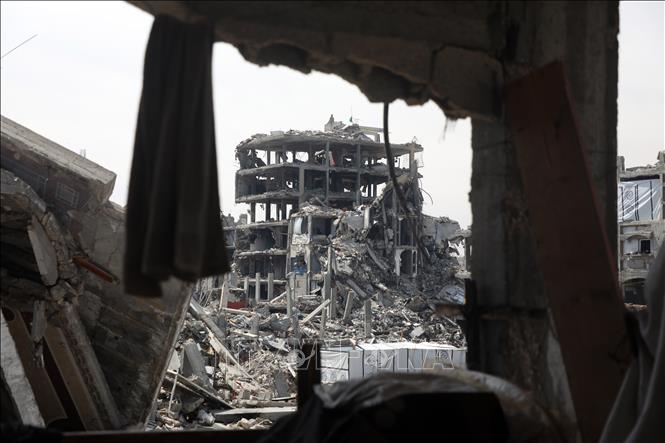 Các tòa nhà bị phá hủy do xung đột tại Jabalia, Dải Gaza. Ảnh: THX/TTXVN