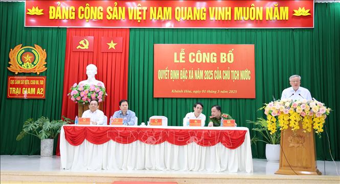 Lễ công bố Quyết định đặc xá năm 2025 của Chủ tịch nước tại Trại giam A2. Ảnh: Tiên Minh - TTXVN
