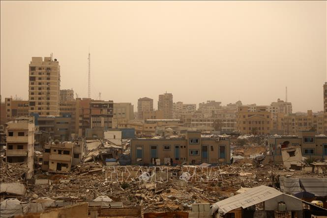Cảnh đổ nát tại thành phố Gaza, ngày 30/4/2025. Ảnh: THX/TTXVN