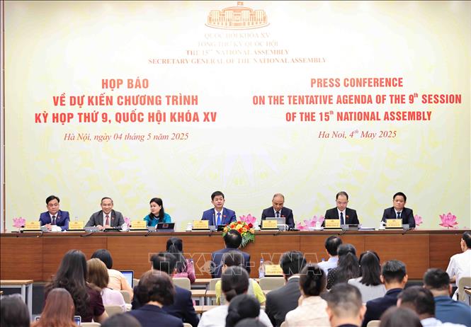 Quang cảnh buổi họp báo về chương trình Kỳ họp thứ 9, Quốc hội Khóa XV. Ảnh: Minh Đức - TTXVN