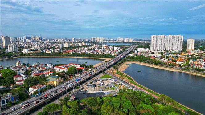 Đường Vành đai 3 thông thoáng hướng đi cả hai chiều (ảnh chụp lúc 17 giờ 05 phút). Ảnh: Tuấn Anh - TTXVN 