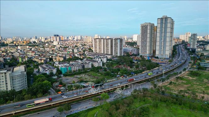 Đường Vành đai 3 hướng đi Quốc lộ 1 và cầu Thanh Trì thông thoáng (ảnh chụp lúc 16 giờ 55 phút). Ảnh: Tuấn Anh - TTXVN 